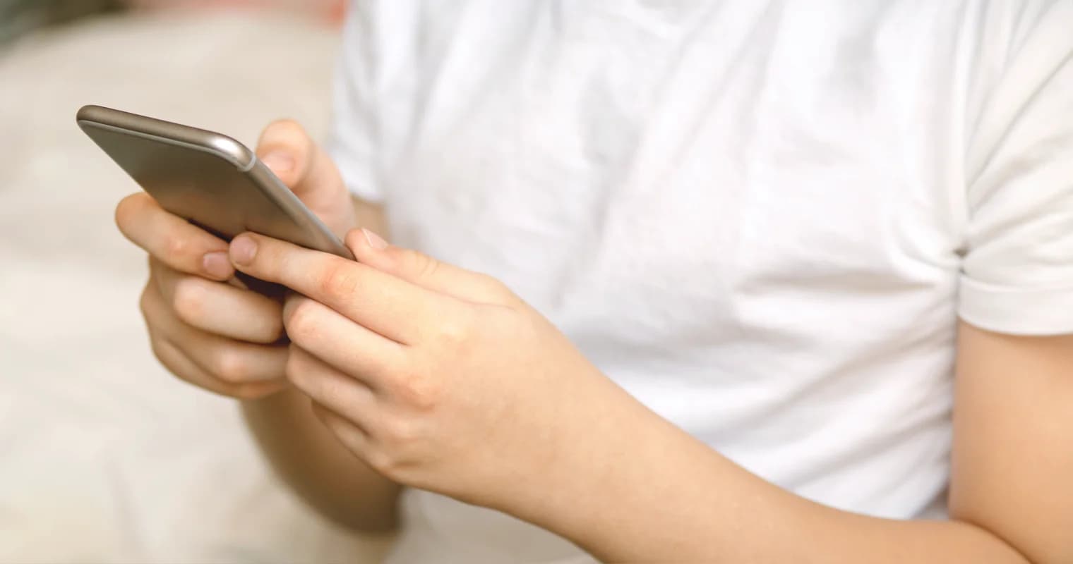 Pengajuan pinjaman secara digital melalui ponsel